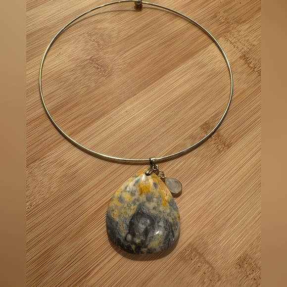 Artisan 🧑‍🎨 Bumblebee 🐝 Jasper Pendant Necklace - Picture 5 of 8